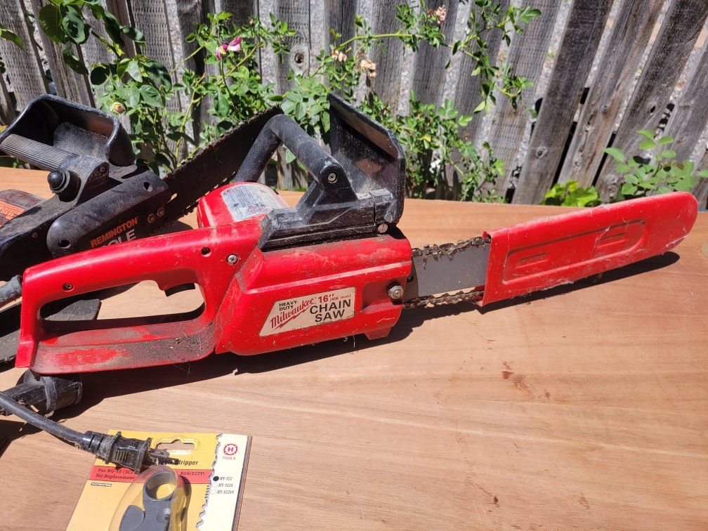 Milwaukee Heavy Duty 16" Chainsaw