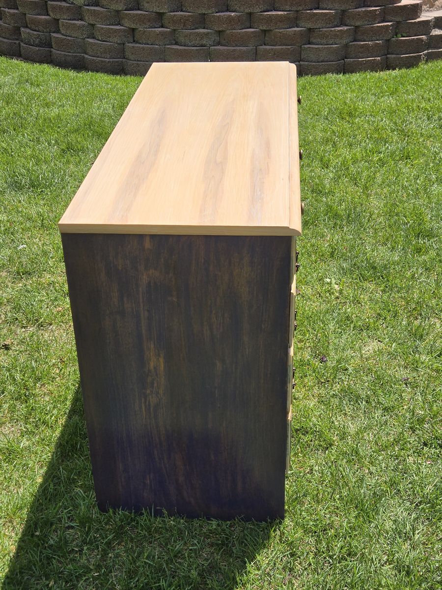 Main image 7