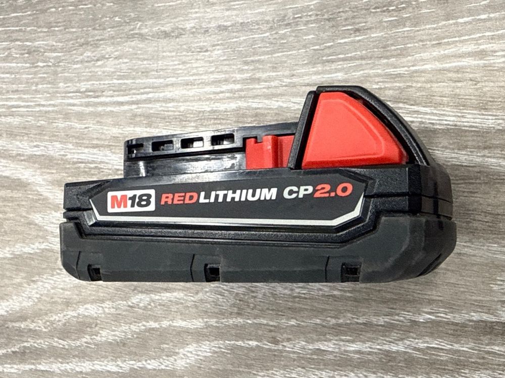 MILWAUKEE 2 AH BATTERY