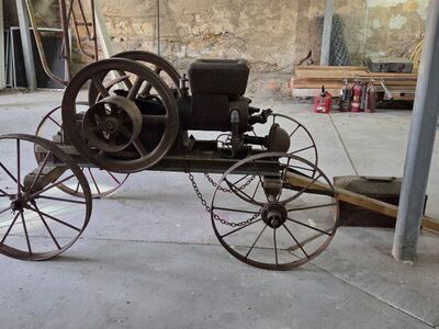Antique Galloway Hit and Miss Engine on a Cart