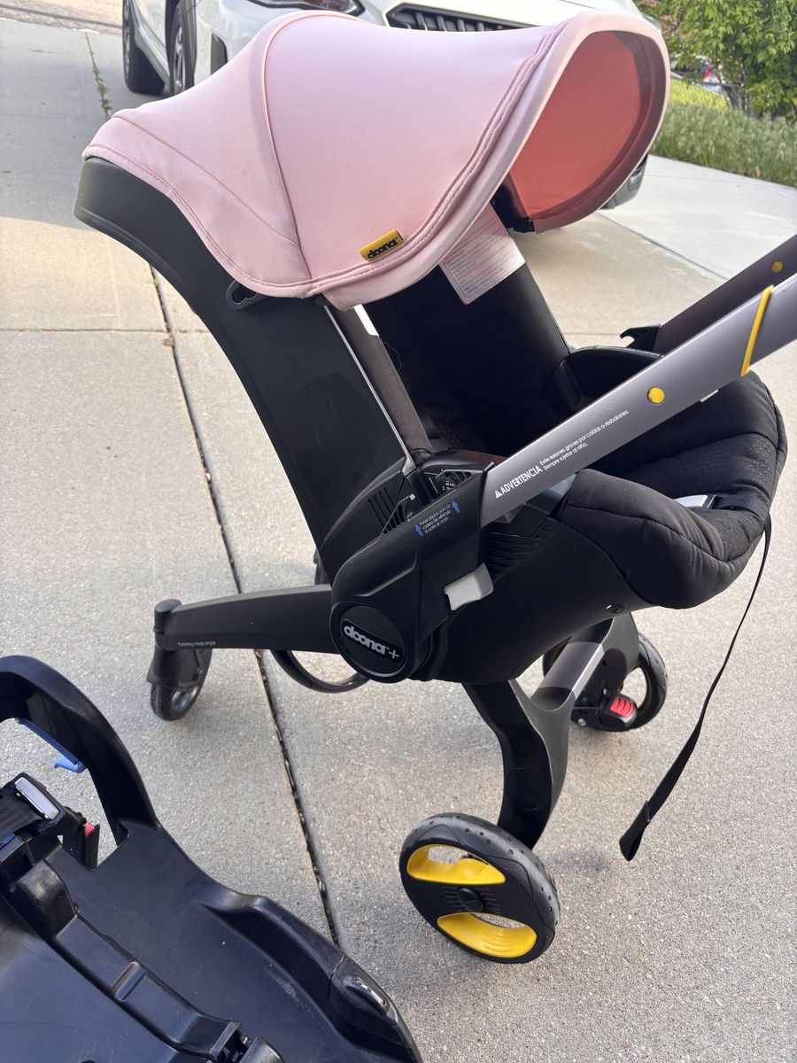 Doona Car Seat + Latch Base