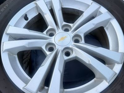 Chevy rims R17s