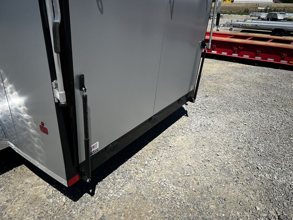 Main image 6