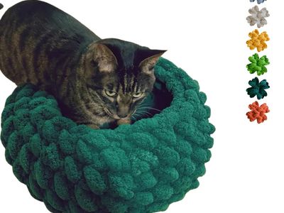 New! Urnat Cat Nest Bed, Handwoven Washable Round Cave Kitten (DGreen,M)