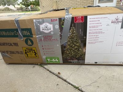 Holiday Time 7.5ft Pre-Lit Denali Fir Artificial Christmas Tree - 500 Warm White LED Lights