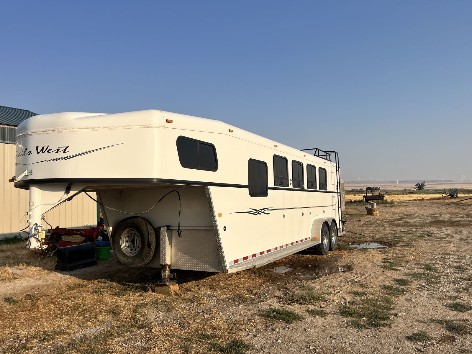 Horse trailer 
