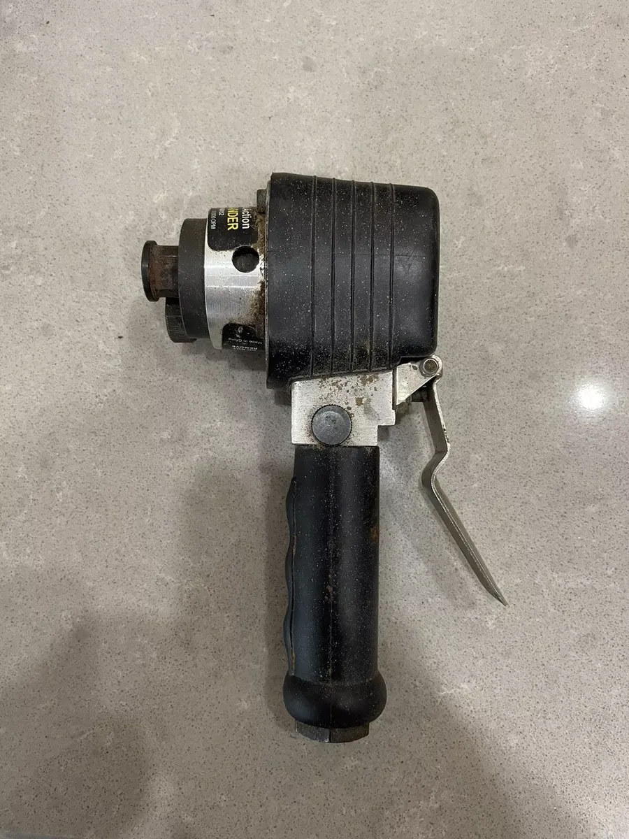 Central Pneumatic 6" Dual Action Air Sander - used