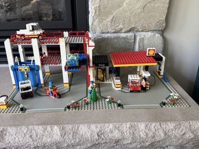 Lego Gas Station Set Antique 1988
