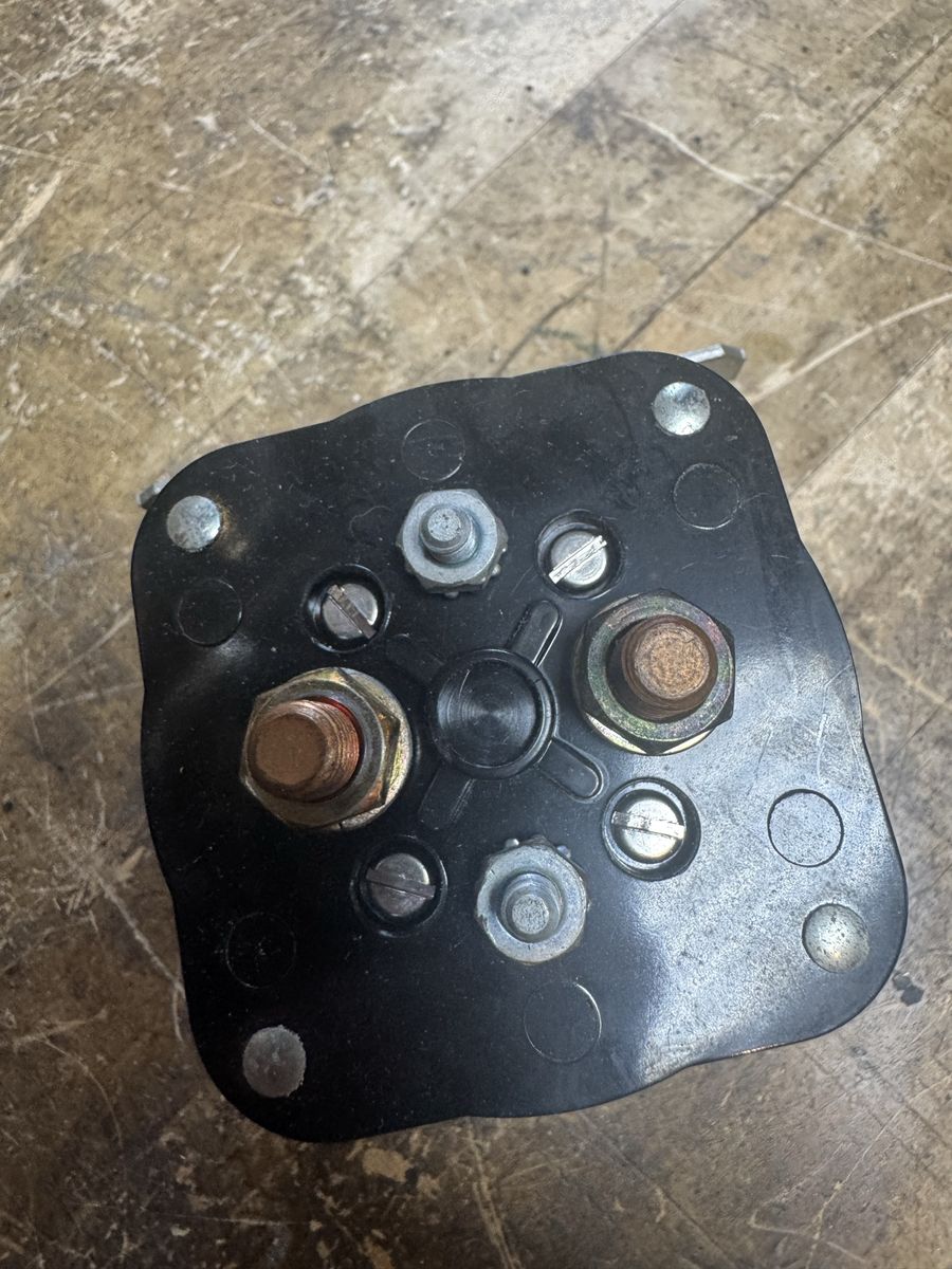 Main image 7