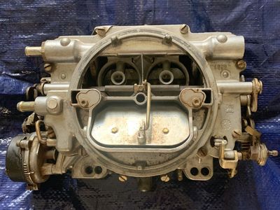 1400 Edelbrock Carburetor