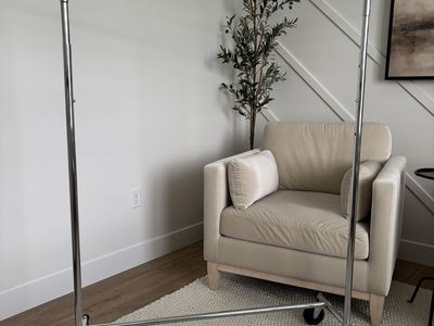 THE CONTAINER STORE Chrome Commercial Folding Garment Rack - Great Condition!