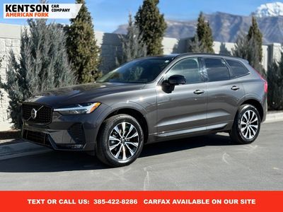 2025 Volvo XC60 B5 Core Dark Theme