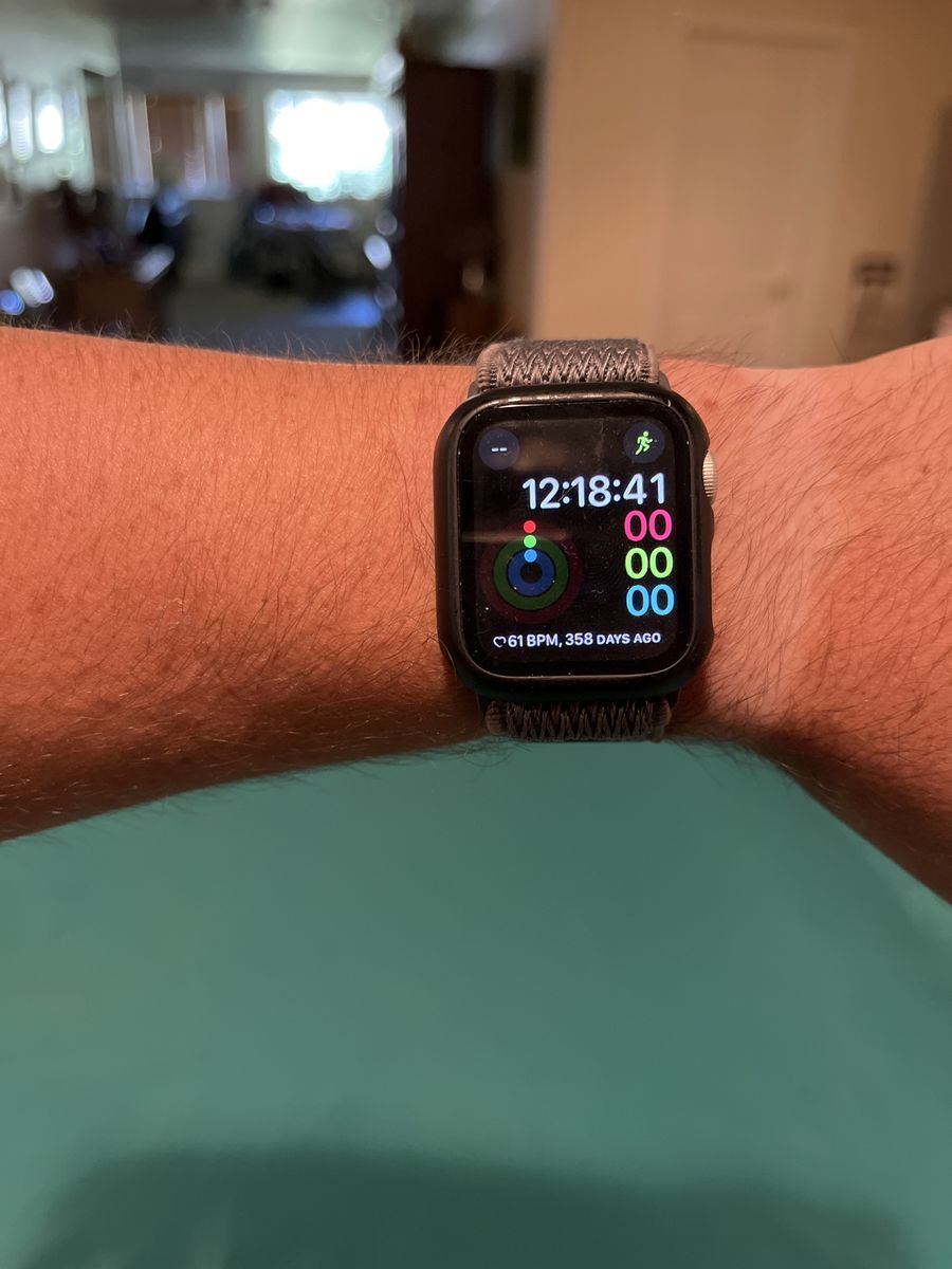 Apple Watch Series (GPS) - Black/Space Gray with Sport Loop Band, (Size unknown)
