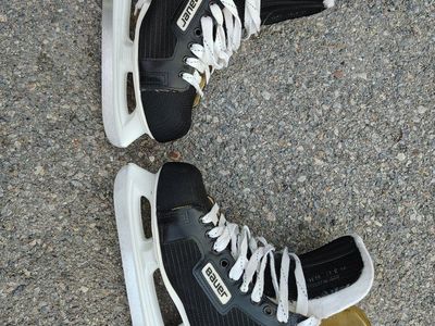 Bauer Black Panther Ice Hockey Skates - UsedGood Condition size 9.5