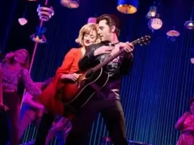 2 Tickets to Neil Diamond's A Beautiful Noise