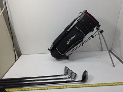 TaylorMade 320K Kids Extra Small Golf Club Set & Stand Bag