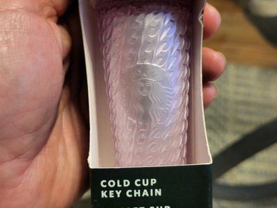 Starbucks Pink Cold Cup Keychain - Goblet Sur Porte Clé
