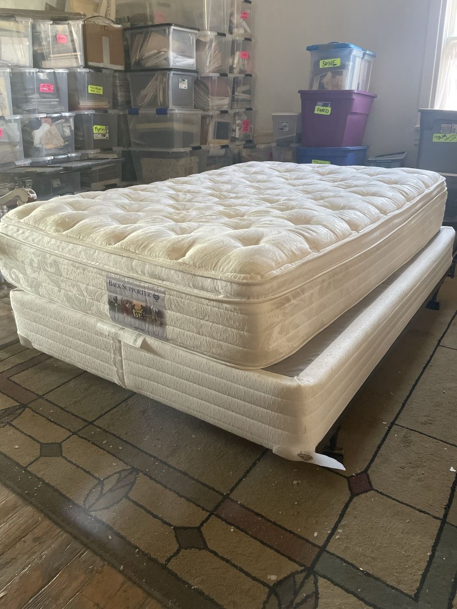 Full size bed