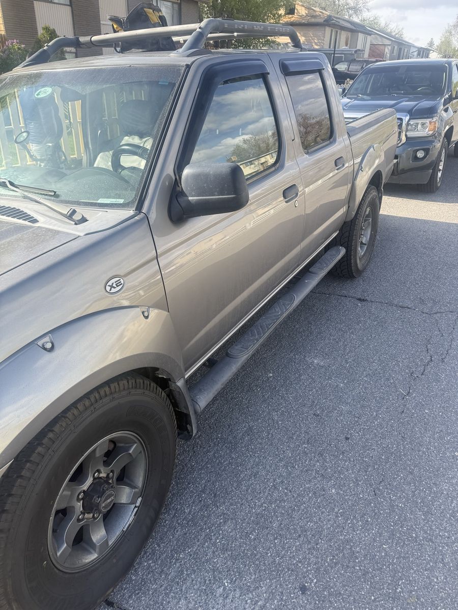 2004 Nissan Frontier XE-V6