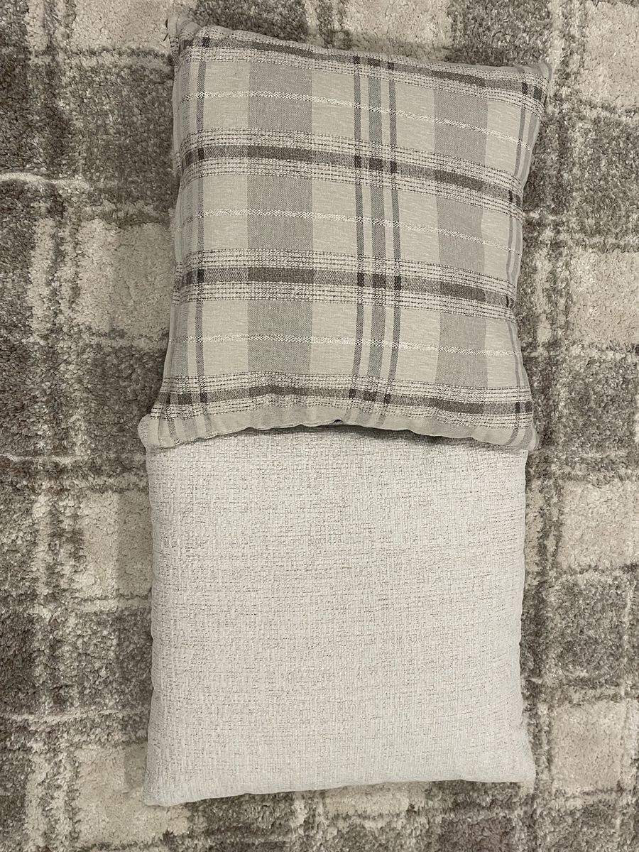 Throw Pillows