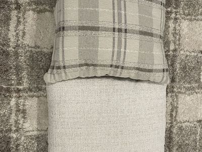 Throw Pillows