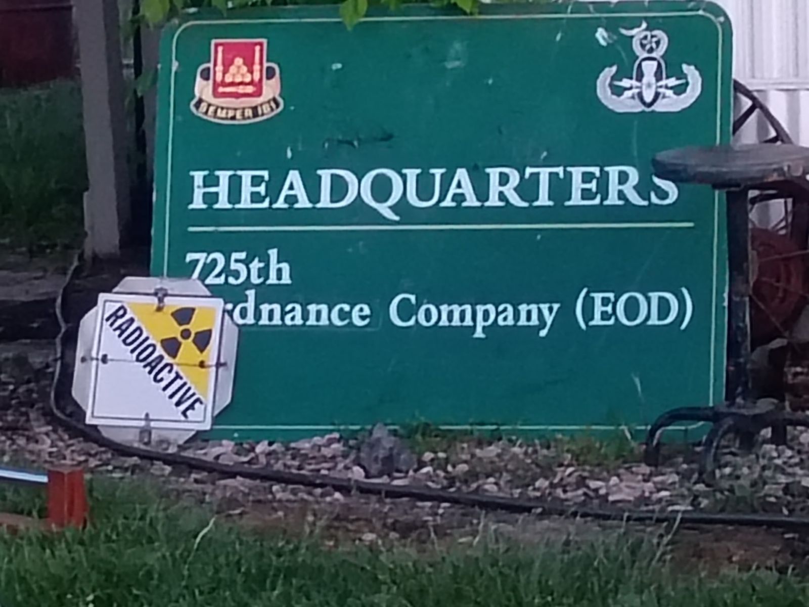 signs signs