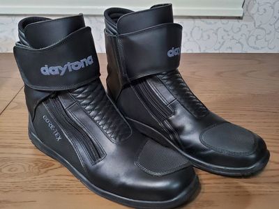 Daytona Arrow Sport GoreTex Motorcycle Riding Boot Size 48 ( 13.5 - 14 US) - Ridden Once, Like New!