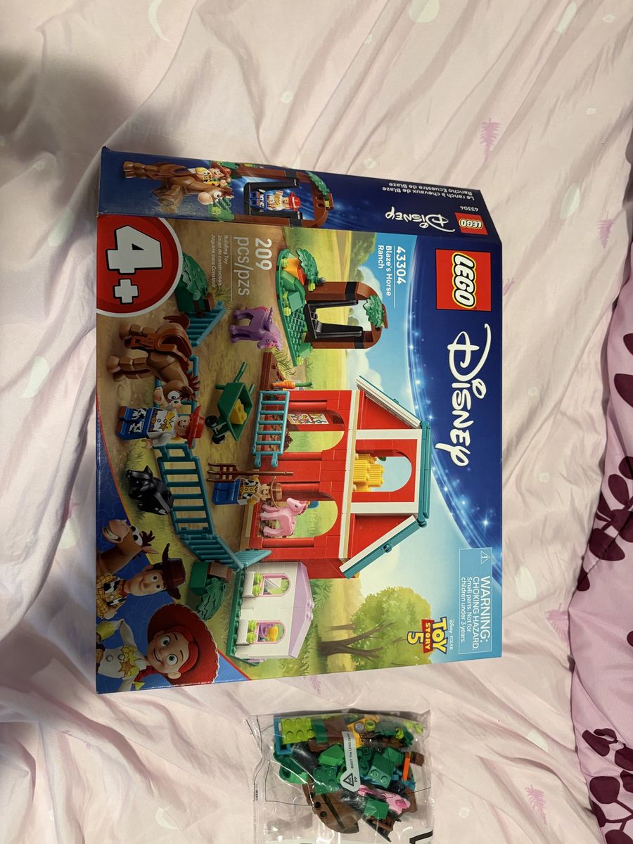 LEGO Disney Toy Story 4 43304 Buzz's Horse Ranch Building Kit - 200 Pcs missing Jessie and bulls eye LEGO figures