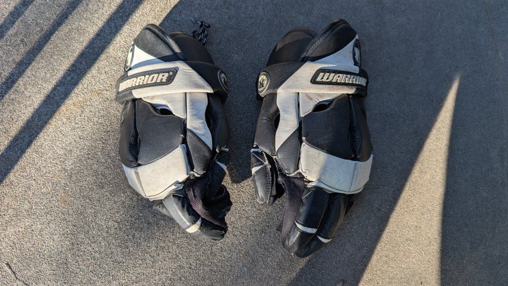 Warrior Mercury Lacrosse Gloves - Black & White, Adult Size Large - Good Condition