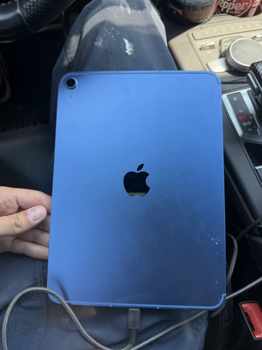 Apple iPad a16 5th Gen Blue 10.9-inch Wi-Fi + Cellular