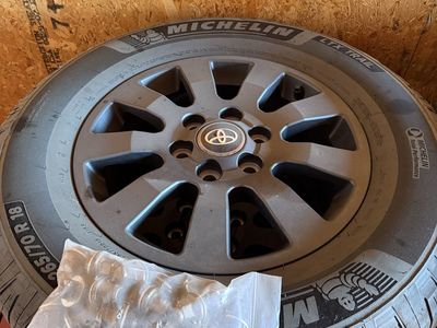 Toyota Landcruiser Wheels and Michelin 265/70R18 LTX Trail Tires
