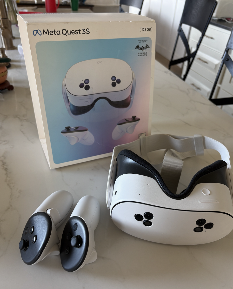 Meta Quest 3S VR Headset 128GB Clean/Excellent Condition
