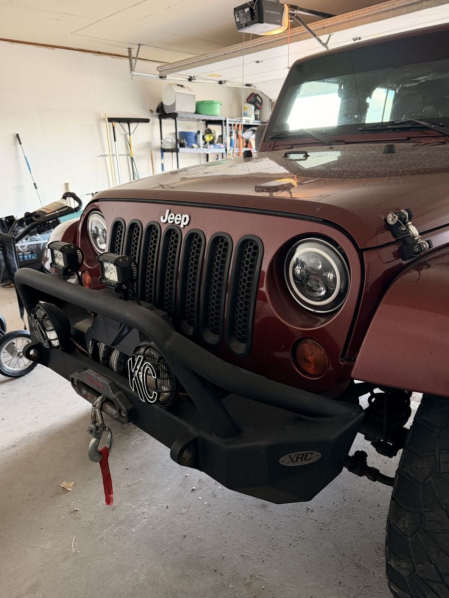 2008 Jeep Wrangler Sahara Unlimited - Runs Well, New Windshield, Off-Road Ready