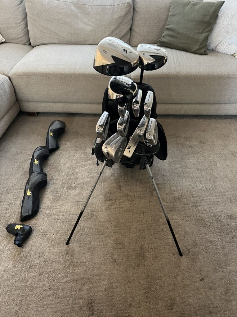 Complete Set of Golf Clubs
