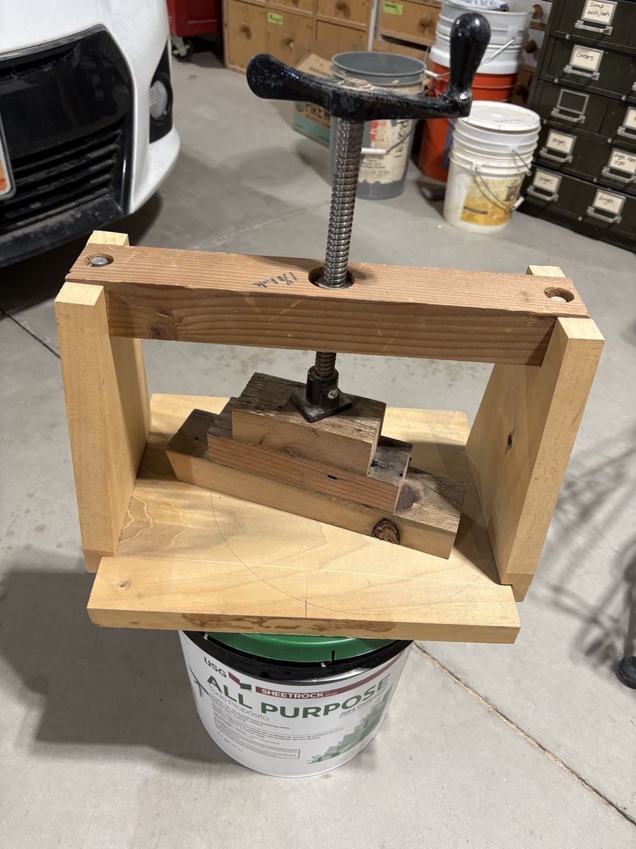 Wood Gluing Press
