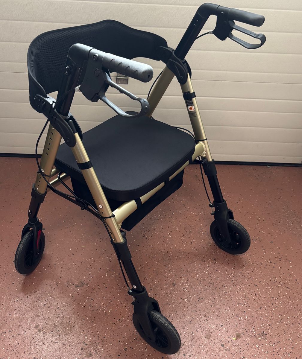 BARIATRIC Collator Walker  gold. Carries 450lbs 