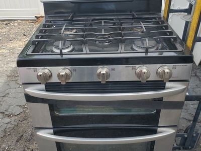 LG Stainless Steel Double Oven Gas Range with 5-Burner Cooktop