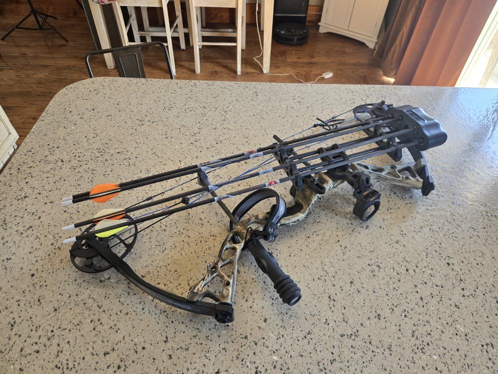 Diamond Infinite Edge Bow