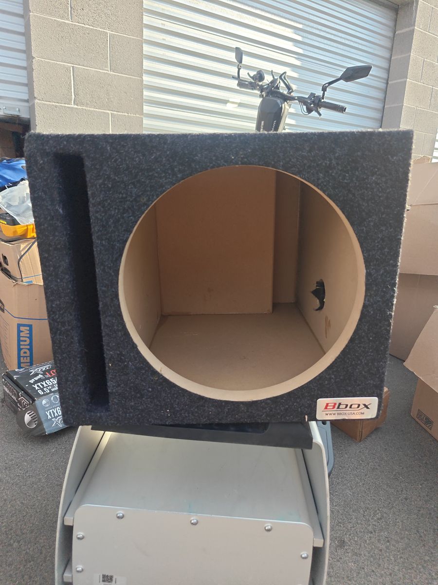 Bbox Subwoofer Box 12"