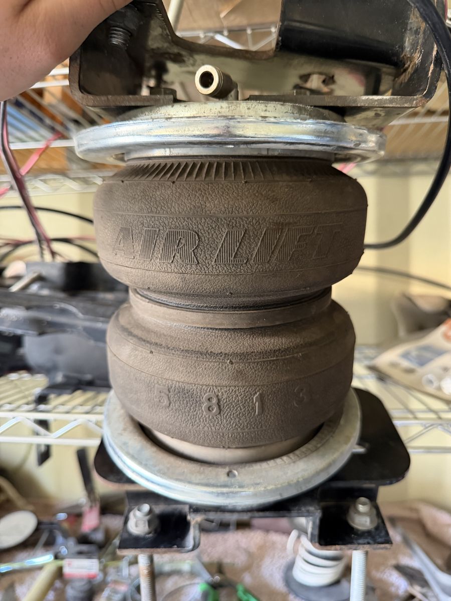 F-150 Airlift airbags and Compressor/Remote