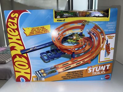 ️ Hot Wheels Stunt Tracks – Whip Around Raceway | $20 OBO