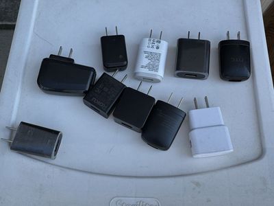 Assorted AC USB Power Adapter Wall Chargers Lot (10 Pieces) - Samsung, Roku, HTC & More