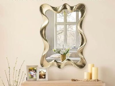 Glitzhome 25x34Gold Wavy Wall Mirror