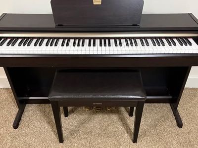 Yamaha Clavinova CLP-115 Weighted 88-Key Digital Piano w/ Bench
