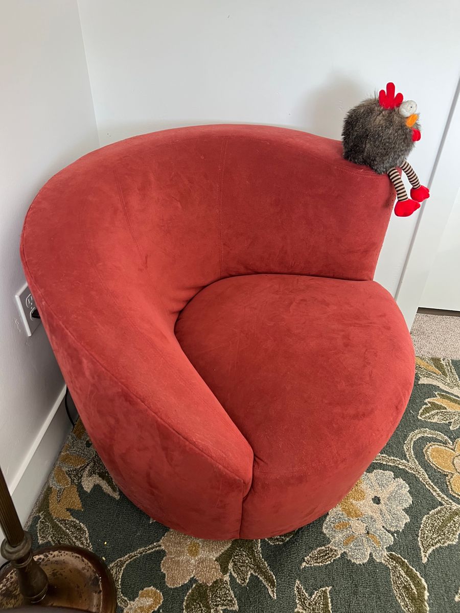 Vintage style swivel accent chair