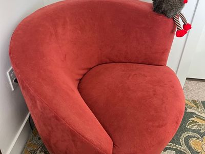 Vintage style swivel accent chair