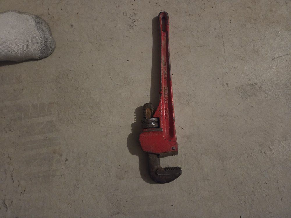 14-Inch Drop Forged Steel Pipe Wrench - Red
