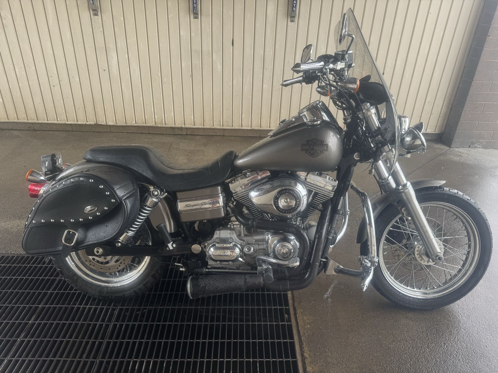 96 inch Harley Davidson Super Glide with only 9k miles & all the extras.