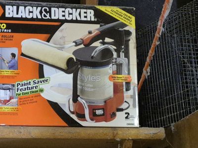 Black & Decker Pro Electric Paint Roller C800659