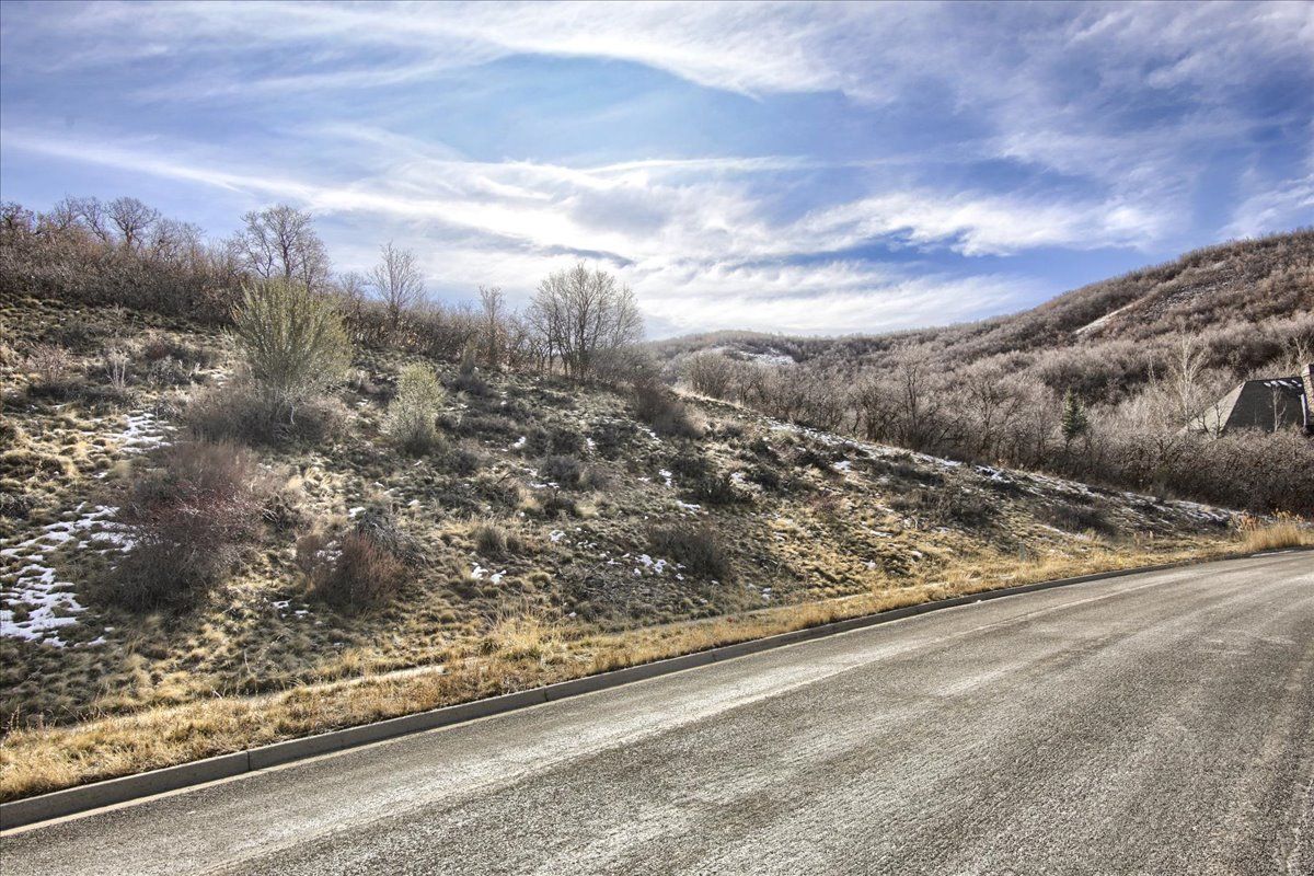 .94 acre lot in Bountiful UT